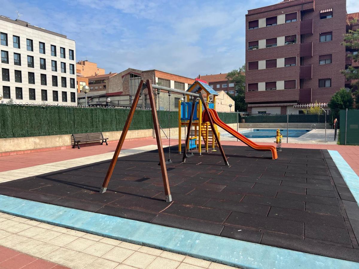 Pool And Confort 3 Habitaciones Y Garaje By Apartamentos Logrono Exterior photo